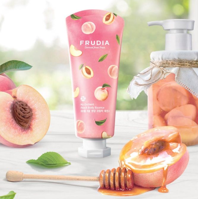 Питательное молочко на основе эссенции для тела с персиком Frudia My Orchard Peach Body Essence
